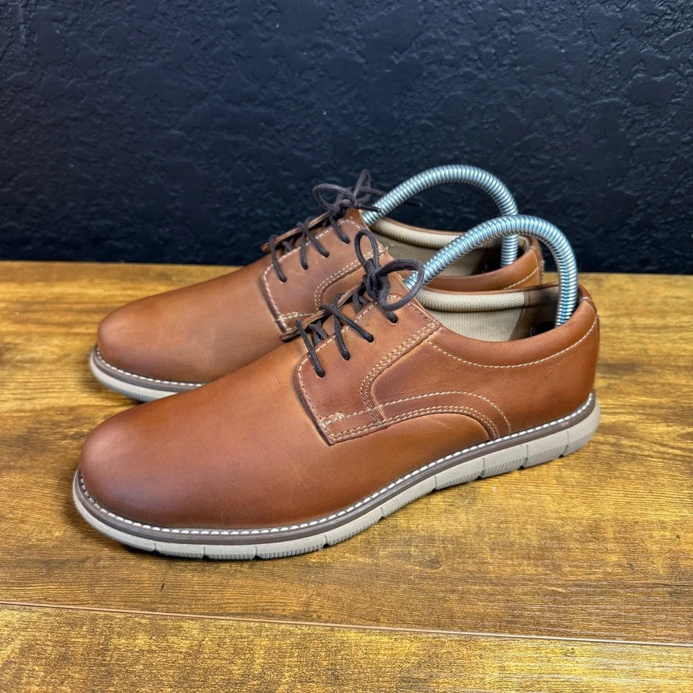 Johnston & Murphy XC4 Prentiss Brown Leather Plain Toe Oxford Boys Size 5M